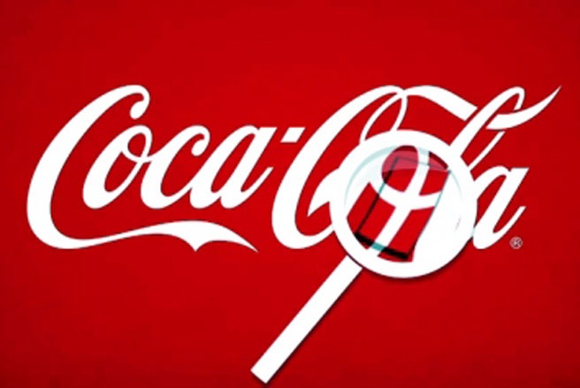 Logo của hãng đồ uống Coca-Cola trong chiến dịch tại Đan Mạch có lồng cả hình ảnh quốc kỳ nước này trong đó. Đây có thể xem là một biện pháp quảng bá thương hiệu khôn ngoan