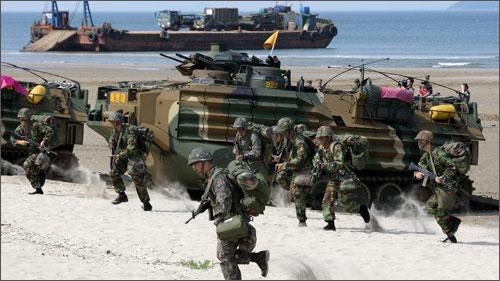 Thủy quân lục chiến Mỹ-Hàn tập trận chung. Mỹ sẽ điều động thêm một số lữ đoàn tinh nhuệ nhất tới châu Á trong thời gian tới