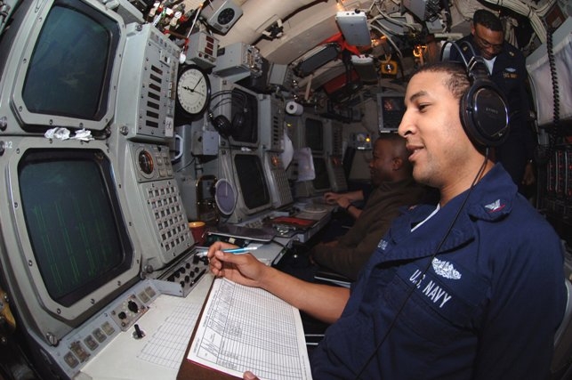 Đài sonar trên tàu ngầm Ohio
