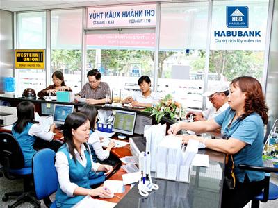 Hoạt động giao dịch tại một chi nhánh Habubank - tinkinhte.com