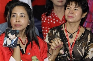Những người ủng hộ cựu Thủ tướng Thái Lan Thaksin Shinawatra - tinkinhte.com