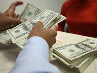 Nhiều doanh nghiệp đã chuyển sang vay ngoại tệ do lãi suất thấp hơn lãi suất cho v tinkinhte.com