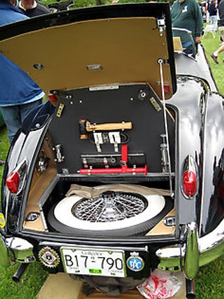 Jaguar XK140 OTS năm 1956