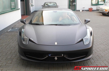 Ferrari 458 Italia phong cách F-117 Nighthawk