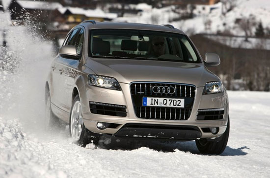 Audi Q7 3.0 TFSI phiên bản 2011 có giá 3,2 tỷ đồng