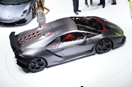Lamborghini Sesto Elemento có giá 3 triệu USD
