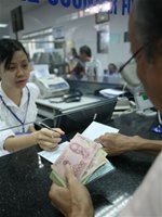 Đa số khách hàng hiện nay chỉ chọn gửi tiền ở các kỳ hạn ngắn. - tinkinhte.com