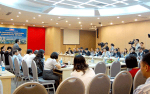 Một cuộc họp về cải cách thủ tục hành chính của VCCI