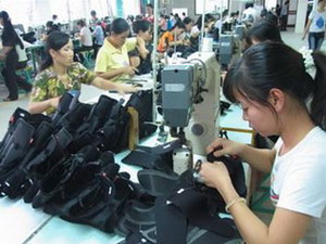 Mức thuế mà EC áp đặt với giày dép từ Việt Nam là 10%. - tinkinhte.com