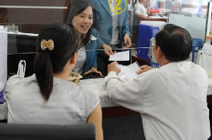 Theo VNBA, trong điều kiện hiện nay, bất kỳ các thông tin gì về ngân hàng chưa đầy đủ đã vội công bố lên các phương tiện thông tin đại chúng sẽ ảnh hưởng đến sự ổn định, an toàn của hệ thống ngân hàng và thị trường tiền tệ - Ảnh: Quang Liên. - tinkinhte.com