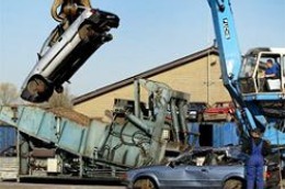 Chính phủ Nga sẽ dành 10 tỷ Rúp, tương đương 340 triệu USD, để hỗ trợ cho nhiều nhất là 200.000 người tiêu dùng muốn đổi xe cũ sang xe mới. - tinkinthe.com