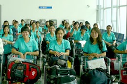 Quyền lợi của lao động nữ đi làm việc ở nước ngoài sẽ được quan tâm hơn. - tinkinhte.com